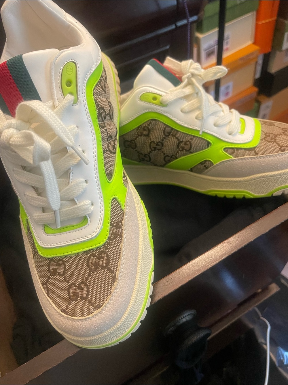 G Sneakers💚